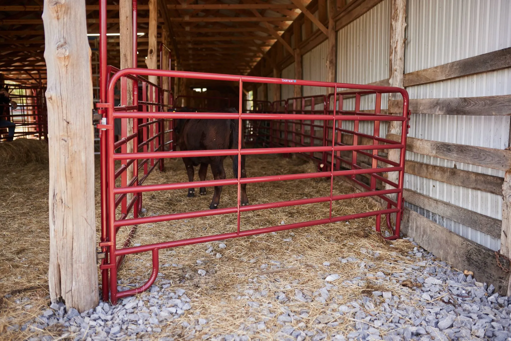 Tarter’s Steelmax Panel being used in medium confinement.