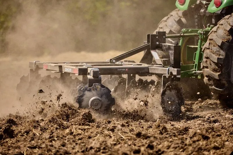 300 Series 7 ft. Disc Harrow - Tarter USA