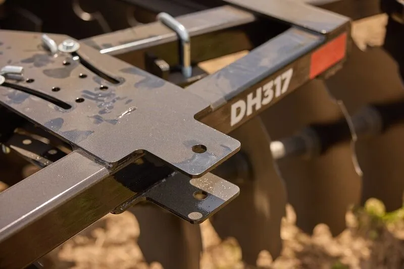 ハーディ ホワイトルースターデカンター 300 Series 7 ft. Disc Harrow - Tarter USA