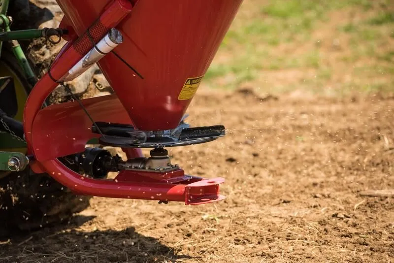 200 Series Fertilizer Spreader And Seeder - Tarter USA